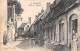 Bergues       59         Ruelle Des Remparts. Laveuse         ( Pli Voir Scan) - Bergues