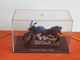 MOTO 1/24 > Yamaha Fazer 1000 (sous Vitrine) - Motos