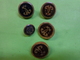 Delcampe - Lot De  Boutons - Armoirie A Identifier -militaria-jais Ou Verre Avec Decor Etc.... - Boutons