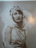 Ancienne Photo De La Miss REINE DE LA CONFISERIE Dédicacée : A Mon Oncle ... MARTHE ARSAC / Élégante Femme XIXe - Anciennes (Av. 1900)