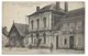 CPA - VIGNACOURT, HOTEL DE VILLE - Somme 80 - Animée - Edit. G. Lelong à Amiens - Vignacourt