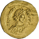 Iustinus II. (565 - 578): AV Tremissis, Constantinopel, 10. Officin. Büste Nach Rechts / Victoria Mi - Byzantines