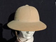 Delcampe - CASQUE TROPICAL COLONIAL U.S. ARMY W.W.2 - Casques & Coiffures