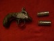 Pistolet à 2 Canons à Balle Forcée - Decorative Weapons