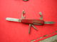 Delcampe - COUTEAU SUISSE PAT VICTORINOX SWITZERLAND STAINLESS ROSTFREI  VICTORIA OFFICIER 6 OUTILS DONT DEUX LAMES - Messer