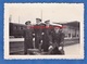 Photo Ancienne - MIRAMAS - Portrait D' Officier Aviateur à La Gare - 1937 - Chemin De Fer Wagon Aviation - Trains