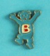 1 PIN'S //   ** BOB / L'OURS BLEU ** BUTAGAZ ** - Fuels