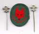 Boy Souts: Wolf Cub Cup Badge And Two Pin Badges For Boy Scouts With Image Of Wolf, Around 1935 / 2 Scans - Scoutismo