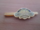 Etat Neuf : PINCE DE CRAVATE METAL JAUNE AVIRON OTAGO ROWING CLUB NEW-ZEALAND UNIVERSITY - Boutons De Col /de Manchettes