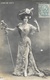 Folies Bergère: Liane De Vriès - Photo Walery - Carte N° 2076 - Artisti