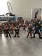 Delcampe - GROS LOT DE FIGURINES ET DIVERS TINTIN ASTERIX SPIROU STROUMPH Etc... - Lots De Plusieurs BD