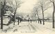 C-18-1947 : LA NEIGE. RIANS. PLACE DU COLOMBIER.  EN HIVER. - Rians