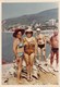 REAL PHOTO, Two Swimsuit Hat Women And Men On  Beach Scene Femmes Et Hommes Sur La Plage Old Photo ORIGINAL - Autres & Non Classés