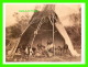 INDIENS - BANNOCK FAMILY IN CAMP AT THE HEAD OF MEDECINE LODGE CREEK, IDAHO, 1871 -  DIMENSION 12 X16 Cm - - Indiens D'Amérique Du Nord