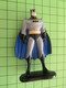 DIV518 FIGURINE BATMAN EN METAL FIN DES ANNEES 90 ? Entre 7 Et 8 Cm De Haut - Estatuas En Metal