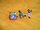 LOT DE 3 FIGURINES DISNEY. / MICKEY ET DINGO EN PLASTIQUE ET DONALD SUR BATEAU EN METAL. DATE ?. - Disney