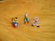 LOT DE 3 FIGURINES DISNEY. / MICKEY ET DINGO EN PLASTIQUE ET DONALD SUR BATEAU EN METAL. DATE ?. - Disney