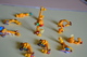 Lot De 10 Figurines FERRERO (Kinder) GIRAFE (parachutiste, Campeuse, Cycliste, Surfeur...) - Sets