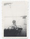 5 PHOTOS -- FEMME HOMME ENFANT SUR UN BATEAU- B10 - Personas Anónimos