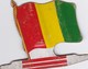 Figurine Publicitaire Biscuits L'Alsacienne Petit-Exquis - Drapeau - Rép. De Guinée - Années 60/70 - Tôle - Africorama - Sonstige & Ohne Zuordnung