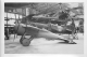 PHOTO SOUPLE NON LOCALISEE AVION DANS UN HANGAR 98002 - Aviation