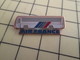 Sp15b Pin's Pins / Rare Et Beau THEME AVIATION / AUTOBUS COMPAGNIE AERIENNE AIR FRANCE - Airplanes