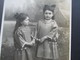 AK / Echtfoto 1924 Frankreich Louis Photographe Paris. 2 Kleine Mädchen Im Kleid / Tracht - Ritratti
