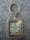 1 PORTE CLEFS Vers 1965 - BLASON VIVARAIS (VIVIERS) Ardèche PROVINCE REGION FRANCE @ ARMOIRIE PUB Les Crottes Du Diable - Porte-clefs