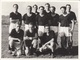 Fußballmannschaft Orig.Foto Um 1940 - Fotoformat Ca. 11,7 X 8,8 Cm - Sport