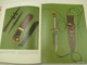 Delcampe - Le Livre Des Couteaux Relié Format 23 Cm X 30  -170 Pages -  Tres Bon état Proche Du Neuf - Knives/Swords