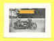 PHOTO ANCIENNE DATE ?. / SCENE  MOTO ....LIEU NON SITUE  ( Papier GEARVERT ) - Other & Unclassified