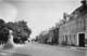 36-AIGURANDE- L'HÔTEL DE VILLE ET LE MONUMENT AUX MORTS- (VOIR POMPES A ESSENCE) - Autres & Non Classés