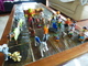 Lot De 30 Playmobil Et Autres Figurines Articulés+ Quelques éléments - Playmobil