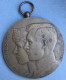 Médaille  25eme Anniversaire 1896 &ndash; 1921 Fondation De La St Martin à Dave . Albert Et Elisabeth Par  De Smeth - Autres & Non Classés
