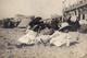 Tirage Photo Albuminé Plage & Maillots De Bains à Biarritz Vers 1900 - Fillettes Sur Le Sable Et Ombrelles D'élégantes - Anonyme Personen