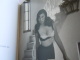 Delcampe - Pin-up Des Années '50 30 Postcard By Bunny Yeager Carnet Complet Edit Taschen 1996 Voire Photos - Pin-Ups