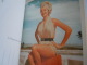 Delcampe - Pin-up Des Années '50 30 Postcard By Bunny Yeager Carnet Complet Edit Taschen 1996 Voire Photos - Pin-Ups