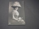 Frau Mit Hut  Foto 1912 - Moda