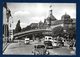 Düsseldorf.Quartier Et Palais Du Conseil Régional. Pont Piétonnier En Aluminium. Voitures, Autobus, Passants. - Duesseldorf