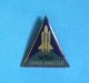 1 PIN'S  //  **  NASA / SPACE SHUTTLE / NAVETTE SPATIALE AMÉRICAINE ** - Space