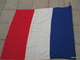 Delcampe - Ww 2 - Drapeau Français De La Liberation R. F.  Quelques Trous De Mites Hampe  De 2 M 20 Drapeau 140 Cm Sur 114 - Drapeaux