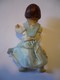 Puppenstuben Biege-Puppe - In Blauem Träger-Kleid (630) Preis Reduziert - Puppen