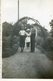 LOT De 2 PHotos De 2 Beaux Enfants Dont Jeune Fille En Tenue De Majorette Jardin Maison A Identifier - Lieux