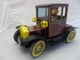 VOITURE ANCIENNE  EN TOLE   LONG 20 CM  LARGEUR 10 CM - Toy Memorabilia