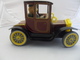 VOITURE ANCIENNE  EN TOLE   LONG 20 CM  LARGEUR 10 CM - Toy Memorabilia