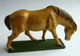 FIGURINE STARLUX  - ANIMAUX ANIMAL DE LA FERME - 1977 2542 CHEVAL TETE BAISSEE BEIGE Pas Clairet - Starlux