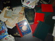 GROS LOT DE 28KG  DE TIMBRES ALBUMS VRACS ET ENVELOPPES  TOUT PAYS VOIR PHOTOS ET DESCRIPTION - Vrac (min 1000 Timbres)