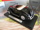 Delcampe - Voiture Américaine - Ford Deluxe Cabriolet 1936 - Métal Neuf - 1/18 - Welly - Welly