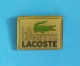 1 PIN'S //   **  LA LUNETTE / LACOSTE / LE CROCODILE ** - Marche