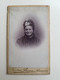 Ancienne Photo D'une Femme âgée Belge Par Hector Basse - Nivelles (Belgique) - 10,5x6,5cm - Portrait/Dame - Anciennes (Av. 1900)